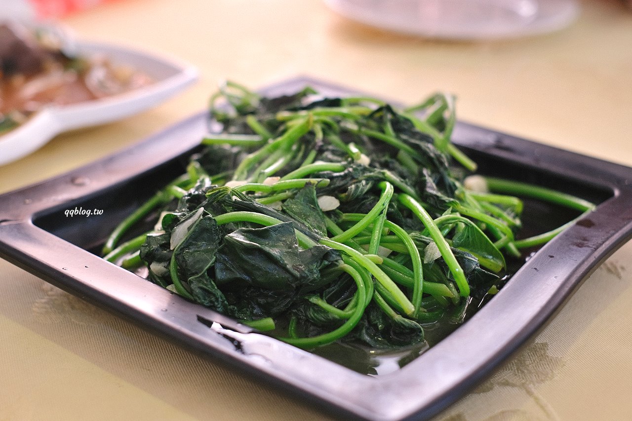 宜蘭蘇澳︱味珍活海鮮．點餐就送生魚片，白飯無限量供應 @QQ的懶骨頭