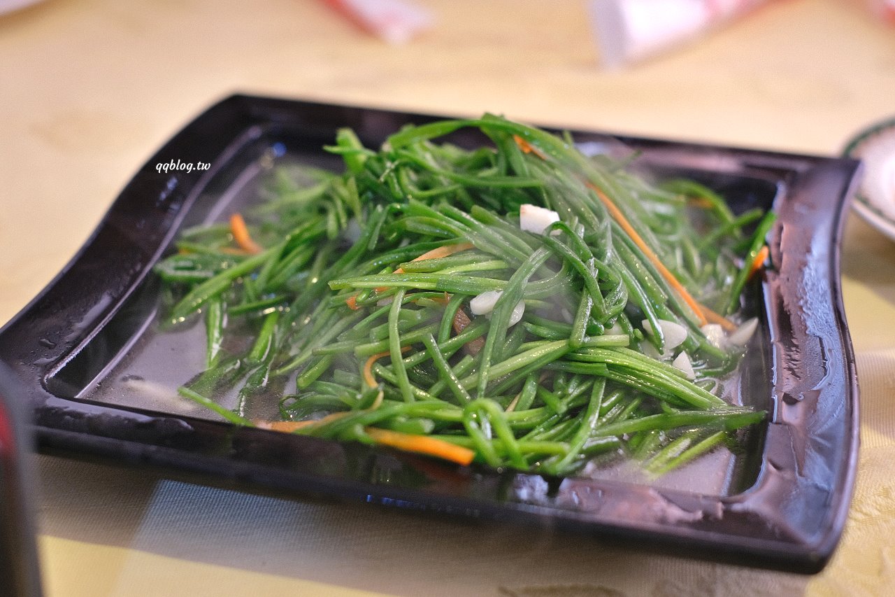 宜蘭蘇澳︱味珍活海鮮．點餐就送生魚片，白飯無限量供應 @QQ的懶骨頭