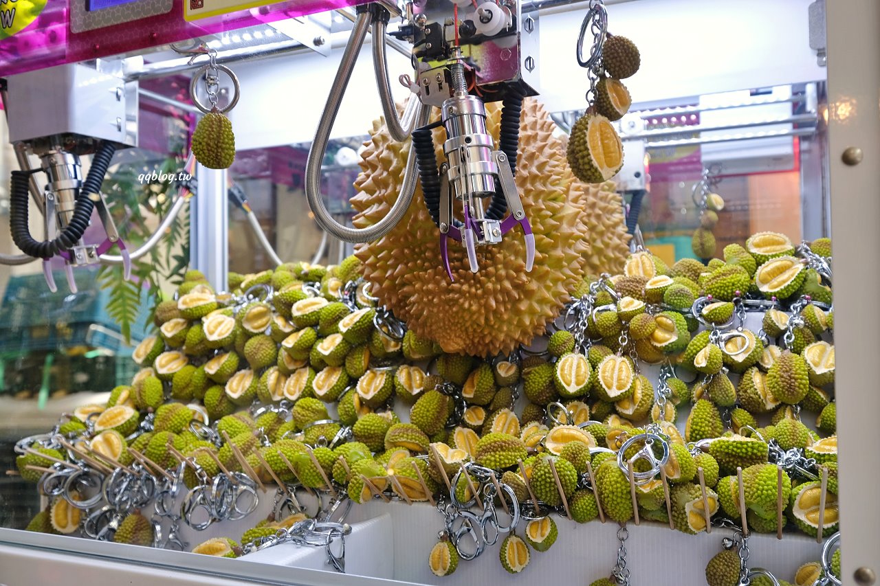 台中豐原︱嚴雪 雪花冰專賣店．爆濃榴槤雪花冰季節限定，錯過再等一年，敢吃榴槤的快來試試 @QQ的懶骨頭