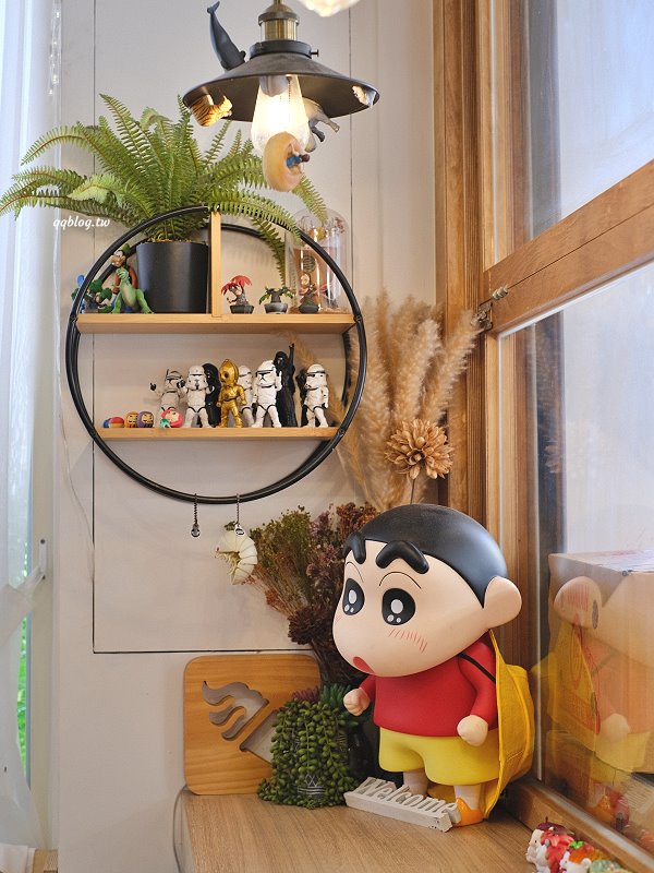 台中豐原︱嚴雪 雪花冰專賣店．爆濃榴槤雪花冰季節限定，錯過再等一年，敢吃榴槤的快來試試 @QQ的懶骨頭