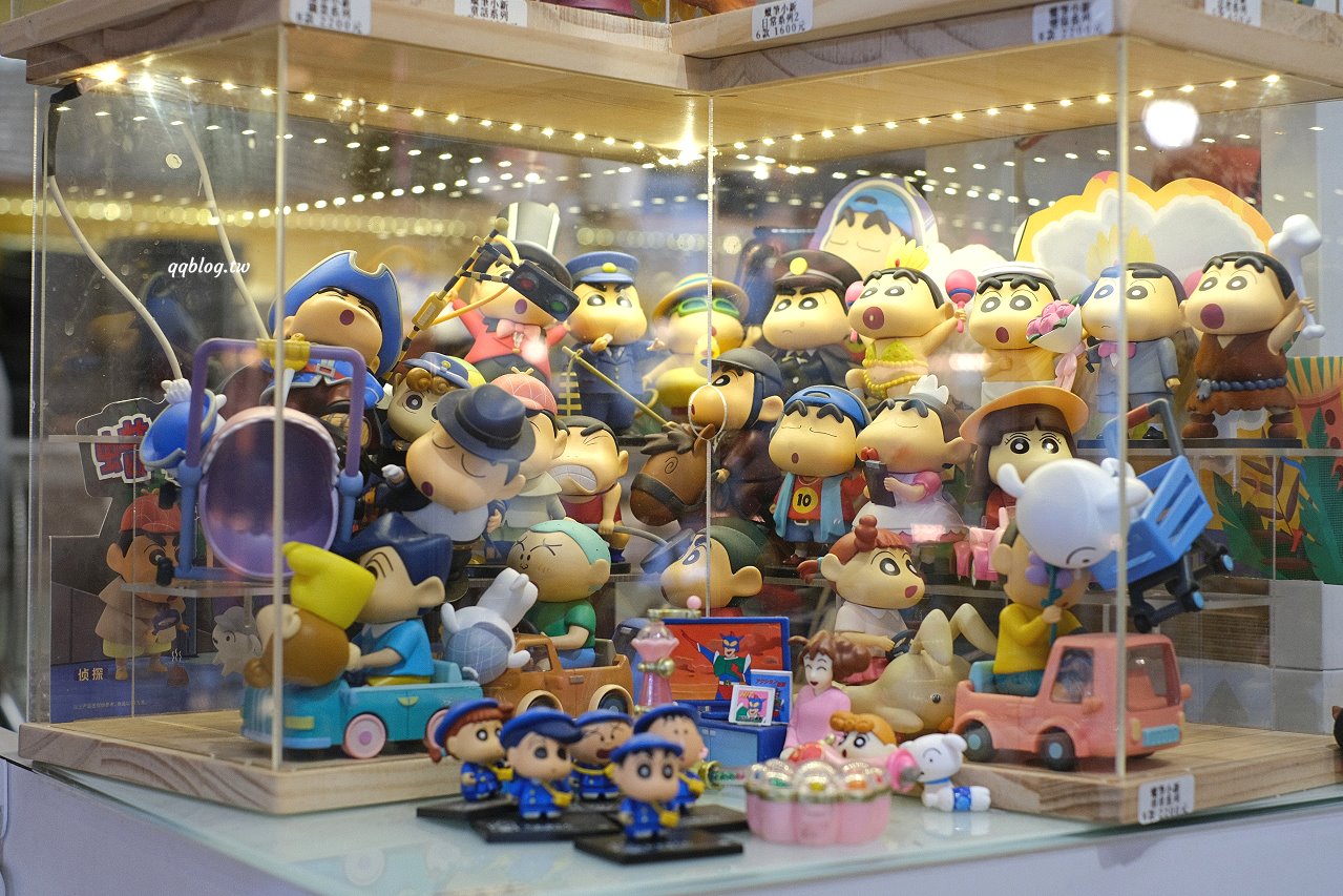 台中豐原︱嚴雪 雪花冰專賣店．爆濃榴槤雪花冰季節限定，錯過再等一年，敢吃榴槤的快來試試 @QQ的懶骨頭