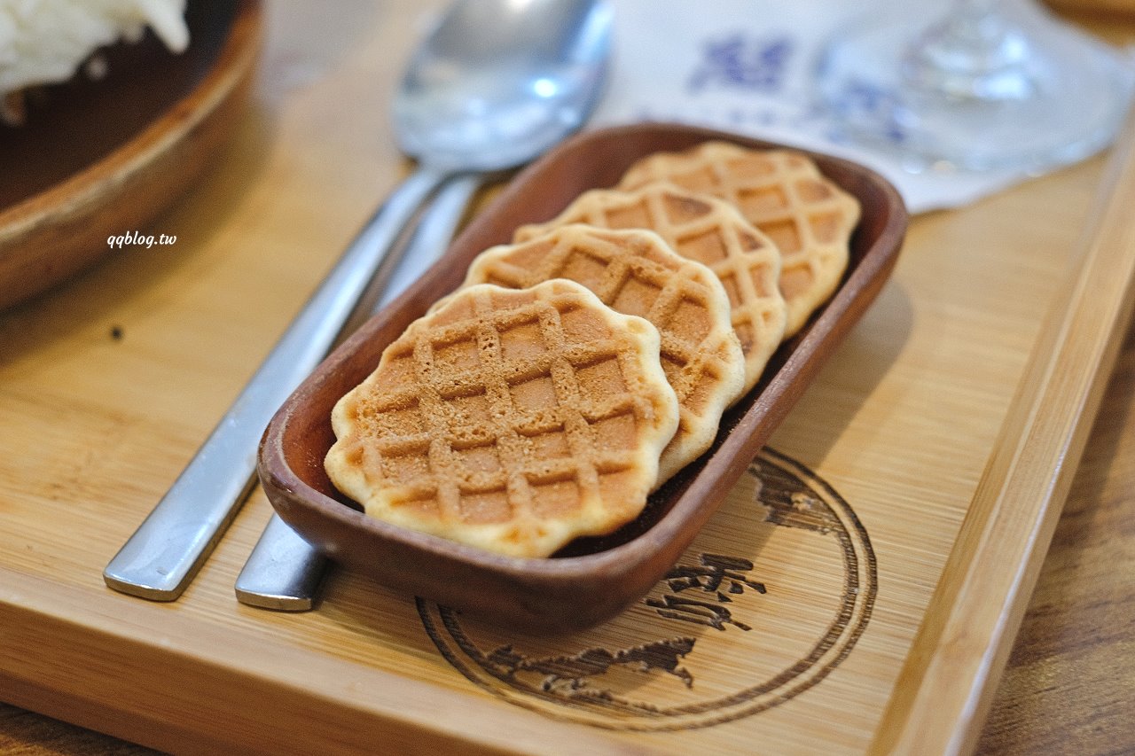 台中豐原︱嚴雪 雪花冰專賣店．爆濃榴槤雪花冰季節限定，錯過再等一年，敢吃榴槤的快來試試 @QQ的懶骨頭