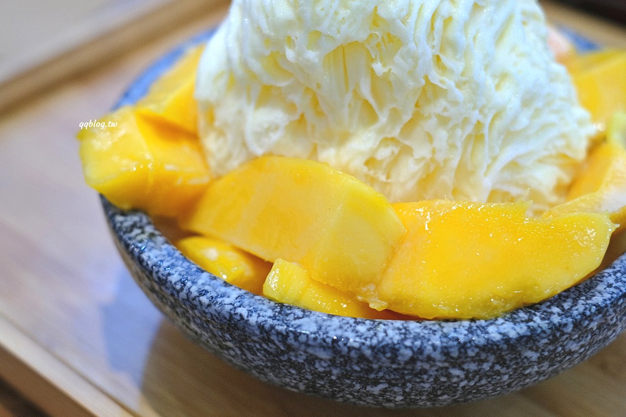 台中豐原︱嚴雪 雪花冰專賣店．爆濃榴槤雪花冰季節限定，錯過再等一年，敢吃榴槤的快來試試 @QQ的懶骨頭