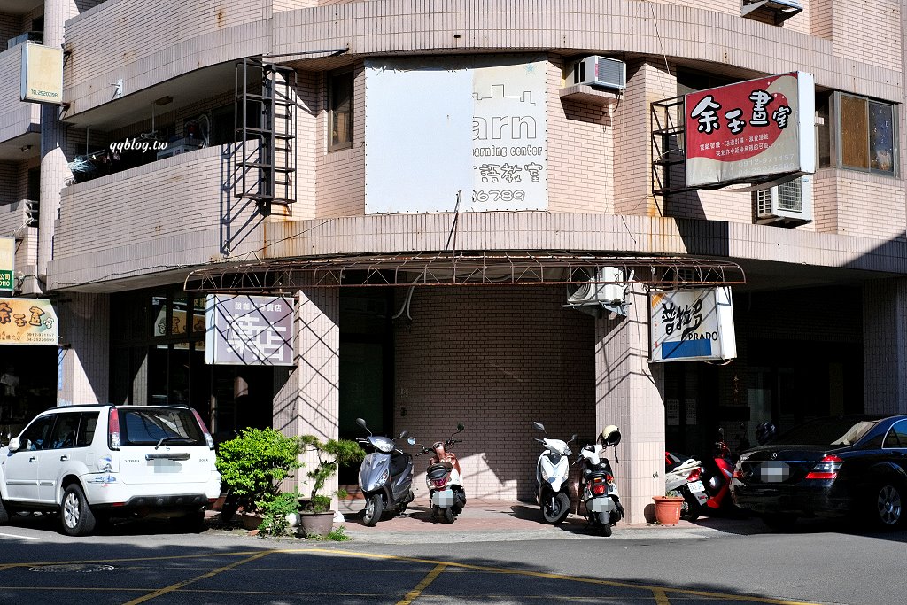 台中豐原︱咖啡葉店．酸咖啡專賣店，老闆人稱咖啡界葉教授，有著好喝的咖啡和乳酪蛋糕，溫馨小巧有溫度 @QQ的懶骨頭