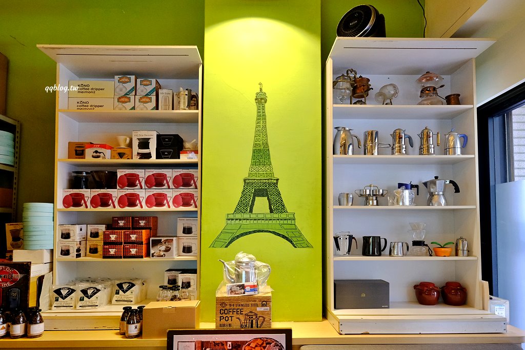 台中豐原︱咖啡葉店．酸咖啡專賣店，老闆人稱咖啡界葉教授，有著好喝的咖啡和乳酪蛋糕，溫馨小巧有溫度 @QQ的懶骨頭