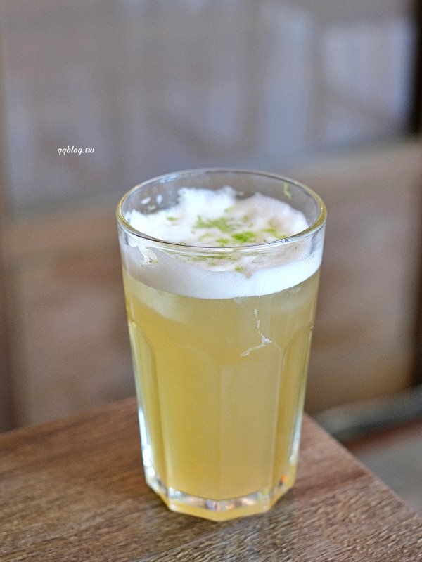 台中豐原︱咖啡葉店．酸咖啡專賣店，老闆人稱咖啡界葉教授，有著好喝的咖啡和乳酪蛋糕，溫馨小巧有溫度 @QQ的懶骨頭