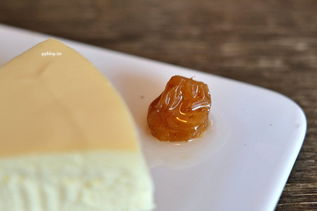 台中豐原︱咖啡葉店．酸咖啡專賣店，老闆人稱咖啡界葉教授，有著好喝的咖啡和乳酪蛋糕，溫馨小巧有溫度 @QQ的懶骨頭