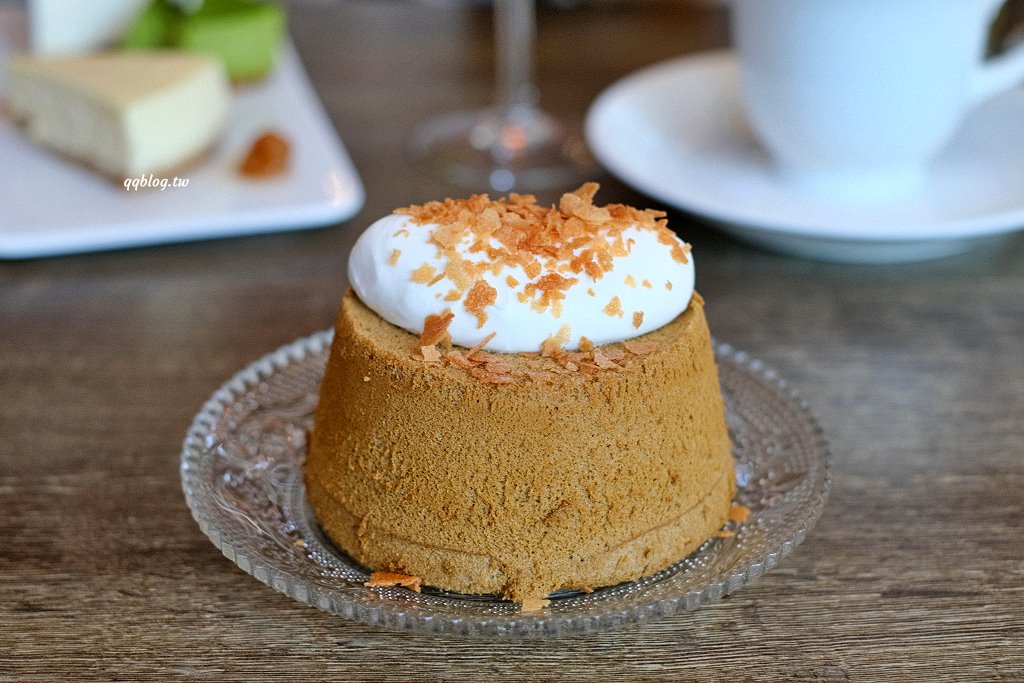 台中豐原︱咖啡葉店．酸咖啡專賣店，老闆人稱咖啡界葉教授，有著好喝的咖啡和乳酪蛋糕，溫馨小巧有溫度 @QQ的懶骨頭