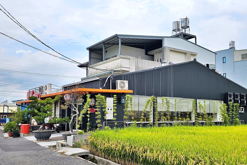 南投草屯︱唯真燒肉．稻田間，融合泰式元素的日式燒肉餐廳 @QQ的懶骨頭