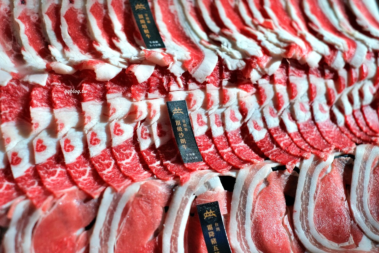 台中豐原︱嗑肉石鍋 豐原店．二代店新登場，蔬菜吧、飲料、冰淇淋、滷肉飯吃到飽，夜貓子吃鍋啦~ @QQ的懶骨頭