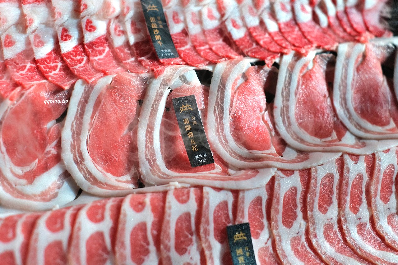 台中豐原︱嗑肉石鍋 豐原店．二代店新登場，蔬菜吧、飲料、冰淇淋、滷肉飯吃到飽，夜貓子吃鍋啦~ @QQ的懶骨頭
