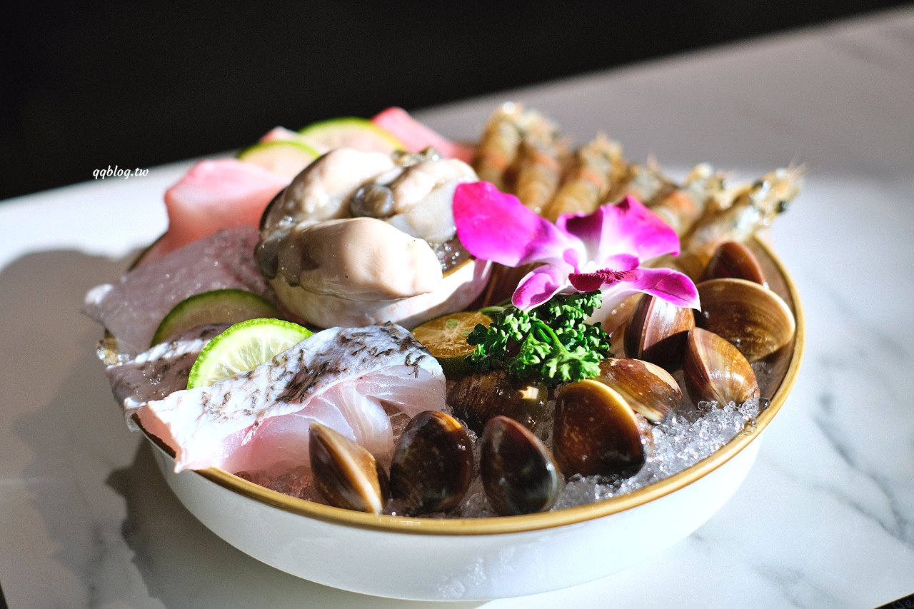 台中豐原︱嗑肉石鍋 豐原店．二代店新登場，蔬菜吧、飲料、冰淇淋、滷肉飯吃到飽，夜貓子吃鍋啦~ @QQ的懶骨頭