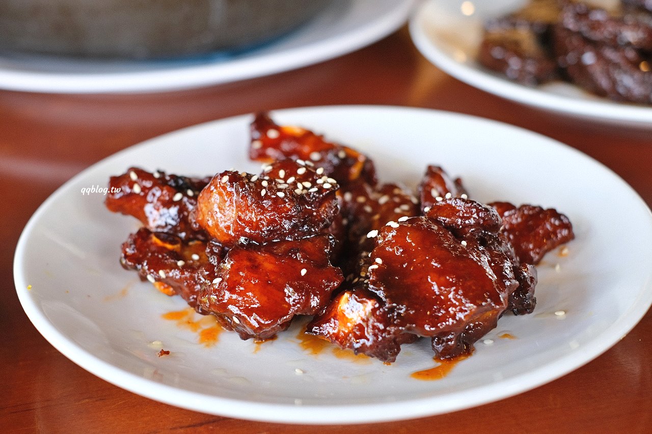 台中石岡︱仙塘跡農園餐廳．半山腰上的景觀農家餐廳，燜鴨、香煎豬肝招牌必點，品嚐客家菜的古早味料理 @QQ的懶骨頭