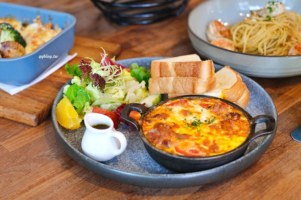 台中西區︱hecho 做咖啡 二店．勤美商圈巷弄內有質感餐館，餐點有水準好吃 @QQ的懶骨頭