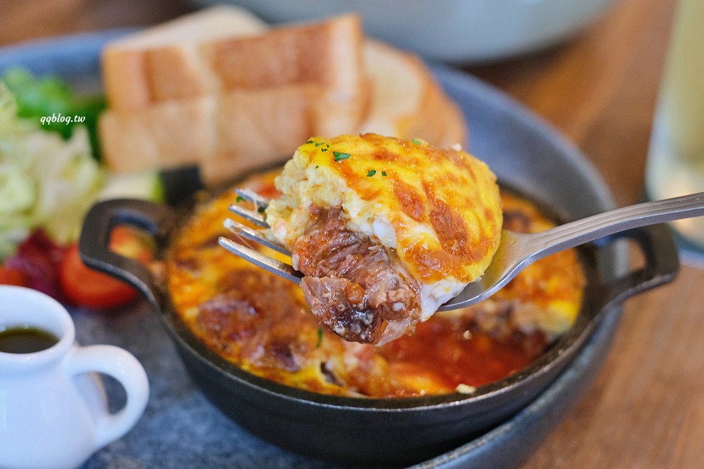 台中西區︱hecho 做咖啡 二店．勤美商圈巷弄內有質感餐館，餐點有水準好吃 @QQ的懶骨頭