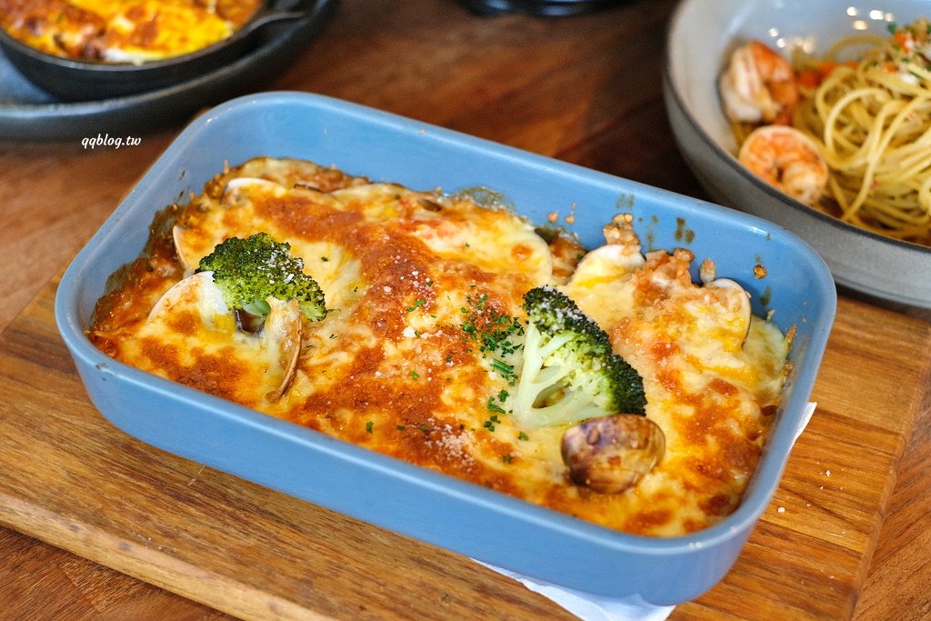 台中西區︱hecho 做咖啡 二店．勤美商圈巷弄內有質感餐館，餐點有水準好吃 @QQ的懶骨頭