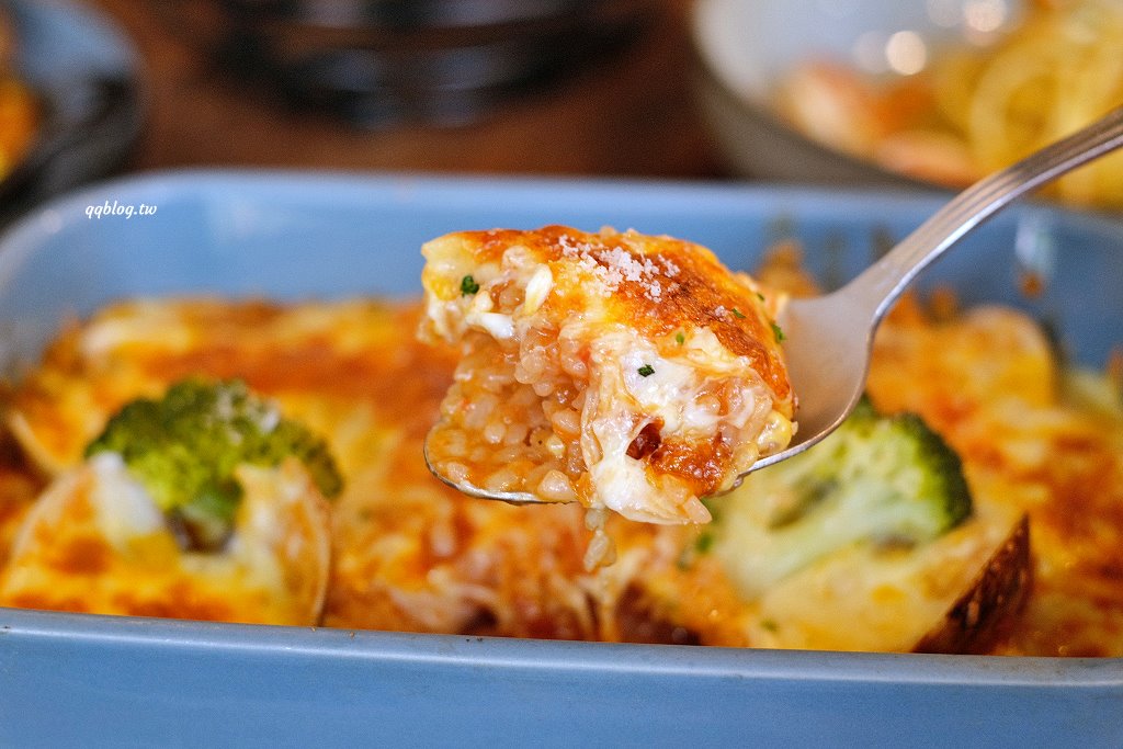 台中西區︱hecho 做咖啡 二店．勤美商圈巷弄內有質感餐館，餐點有水準好吃 @QQ的懶骨頭