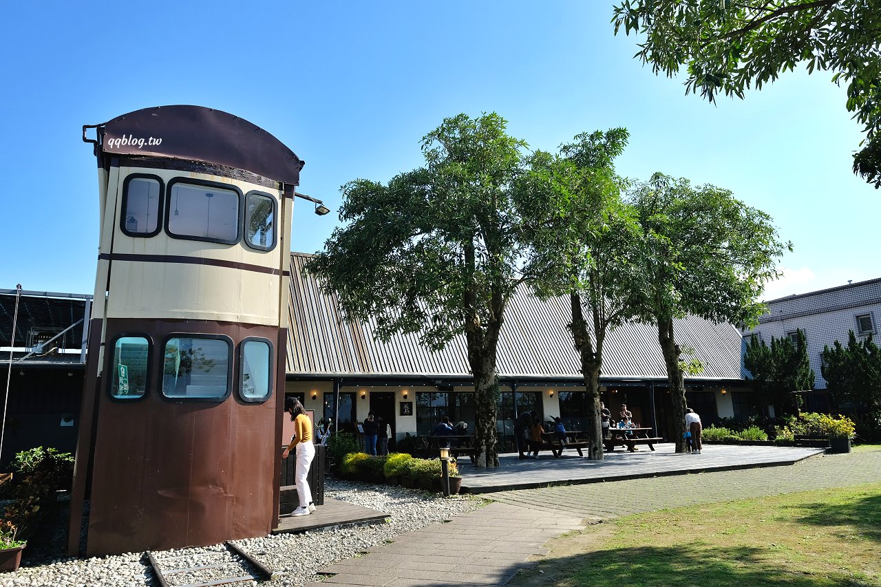 宜蘭礁溪︱里海咖啡．不只是咖啡館，提供現流海鮮的美味餐廳，附停車場好停車 @QQ的懶骨頭
