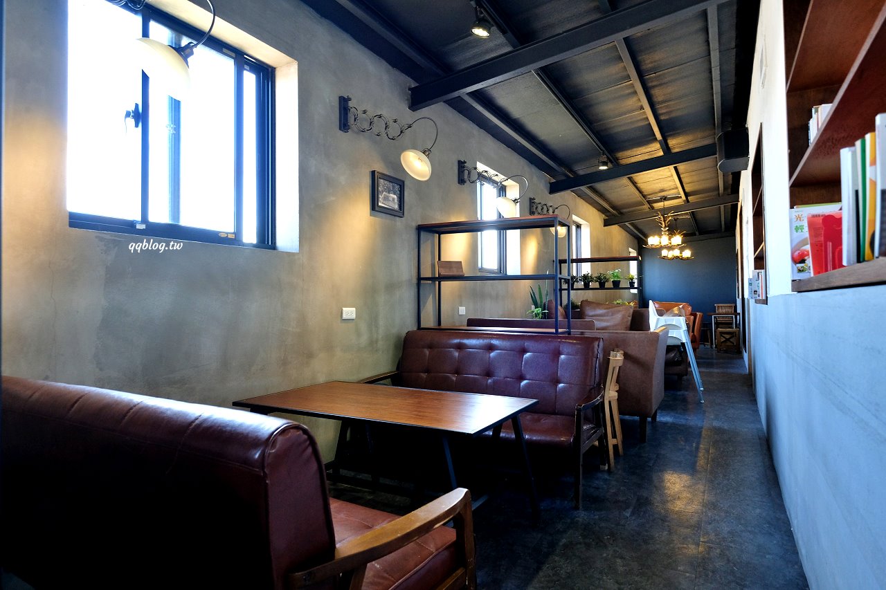 宜蘭礁溪︱里海咖啡．不只是咖啡館，提供現流海鮮的美味餐廳，附停車場好停車 @QQ的懶骨頭