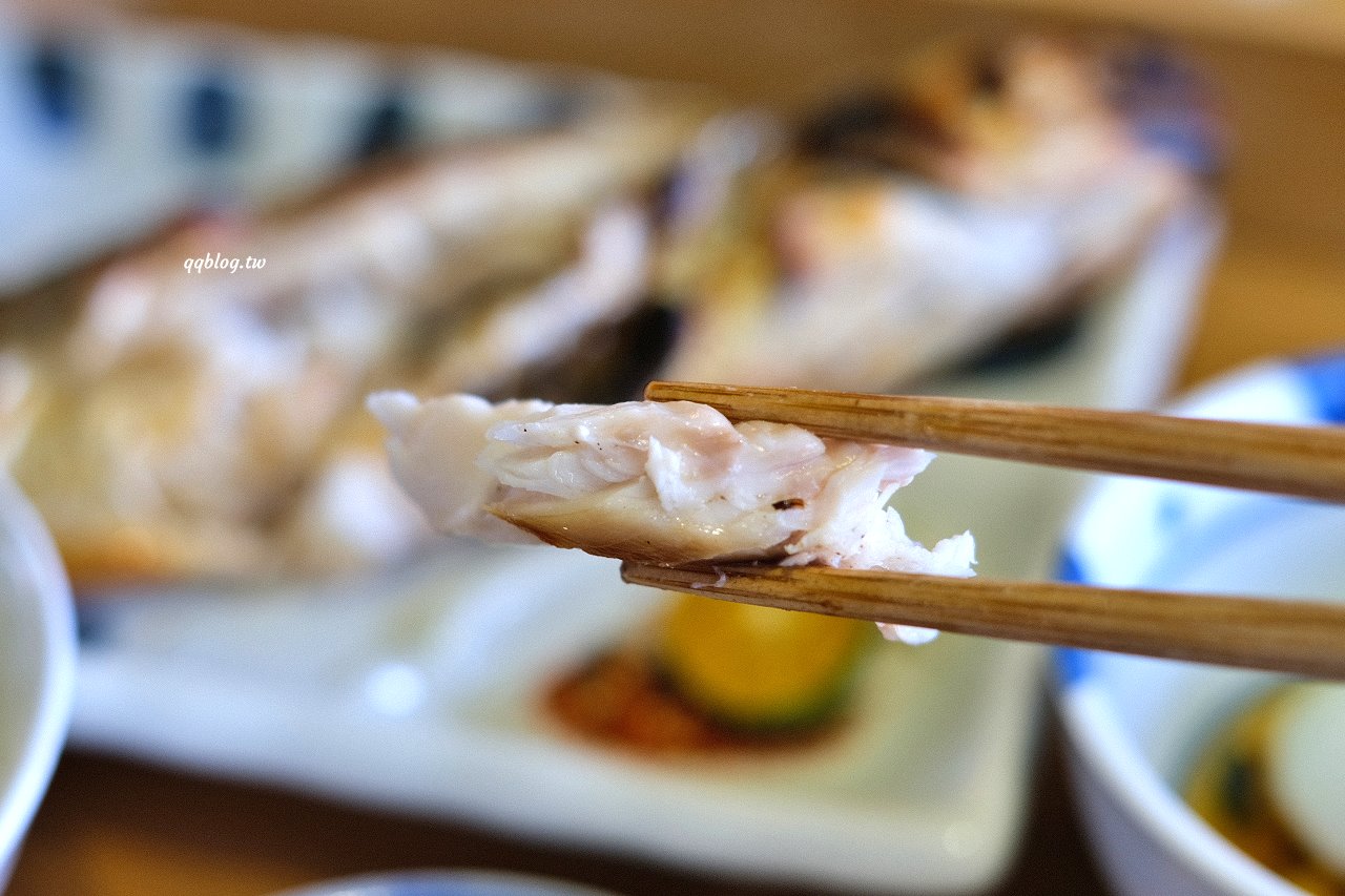 宜蘭礁溪︱里海咖啡．不只是咖啡館，提供現流海鮮的美味餐廳，附停車場好停車 @QQ的懶骨頭