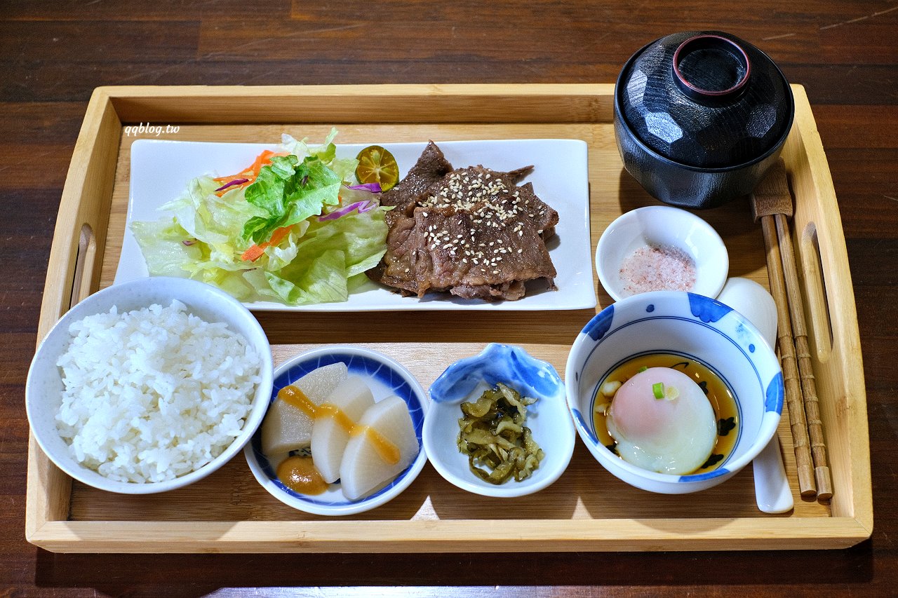 宜蘭礁溪︱里海咖啡．不只是咖啡館，提供現流海鮮的美味餐廳，附停車場好停車 @QQ的懶骨頭
