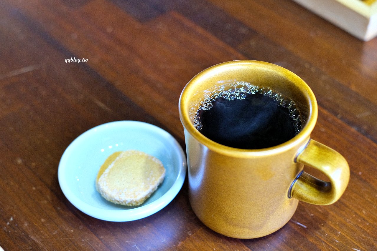 宜蘭礁溪︱里海咖啡．不只是咖啡館，提供現流海鮮的美味餐廳，附停車場好停車 @QQ的懶骨頭