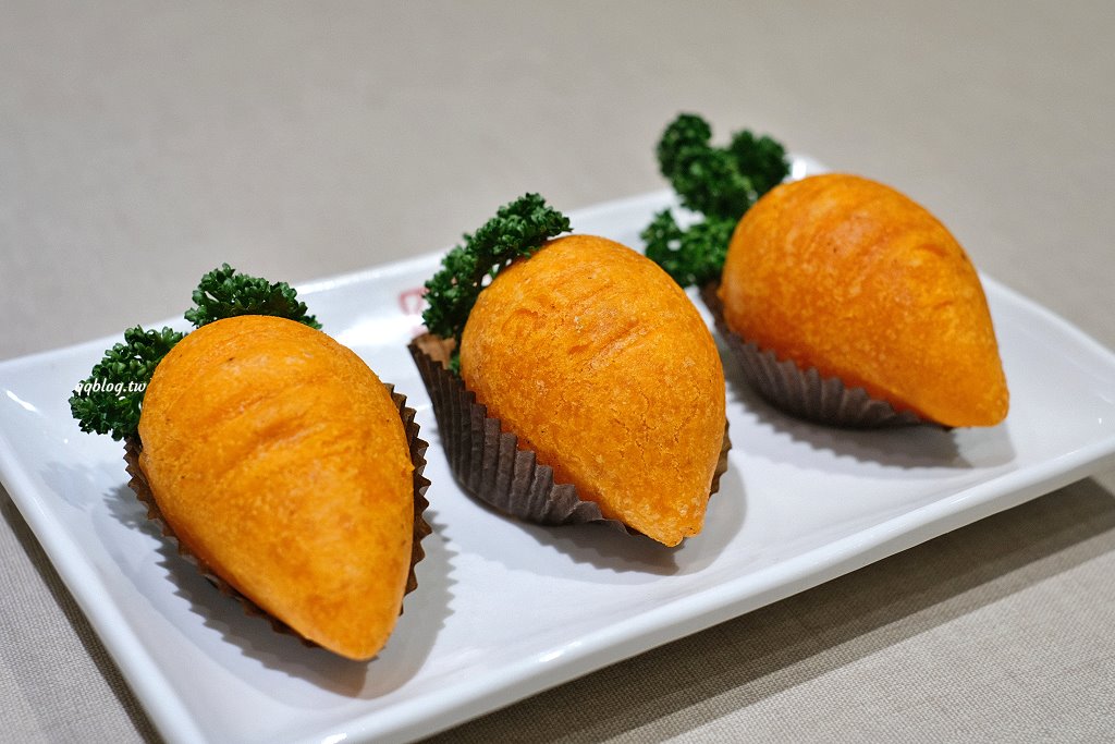 台中東區︱點點心@LaLaport台中店．人氣港點回歸台中市區，不用再跑到三井outlet就吃得到 @QQ的懶骨頭