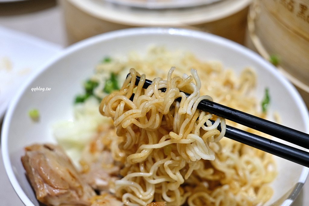 台中東區︱點點心@LaLaport台中店．人氣港點回歸台中市區，不用再跑到三井outlet就吃得到 @QQ的懶骨頭