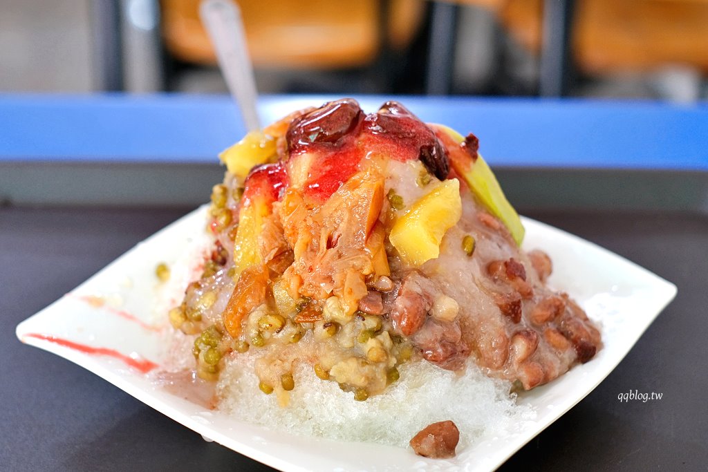 高雄鹽埕︱高雄阿婆仔冰．傳承至第四代近百年歷史的在地傳統冰店 @QQ的懶骨頭