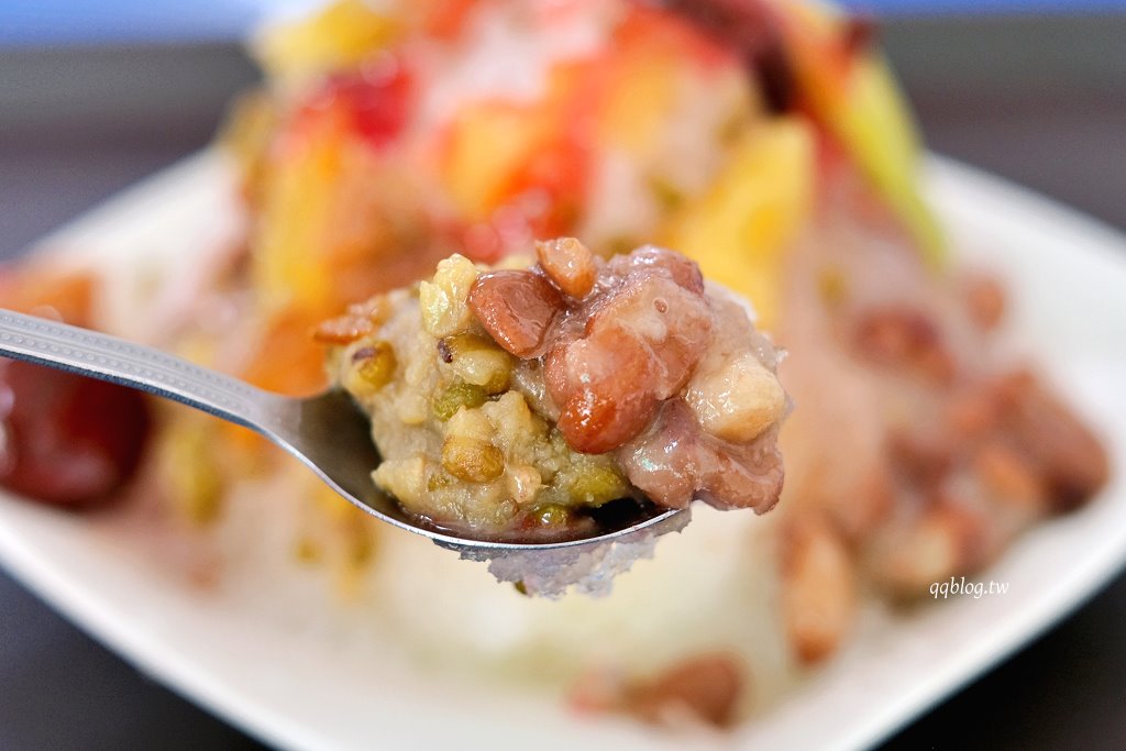 高雄鹽埕︱高雄阿婆仔冰．傳承至第四代近百年歷史的在地傳統冰店 @QQ的懶骨頭