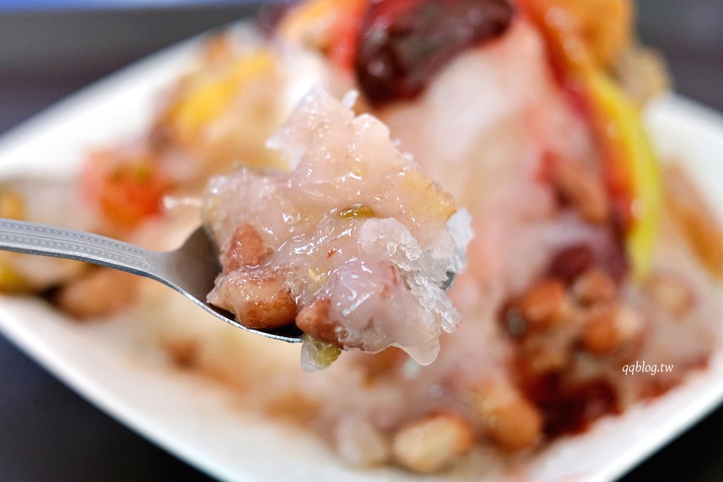 高雄鹽埕︱高雄阿婆仔冰．傳承至第四代近百年歷史的在地傳統冰店 @QQ的懶骨頭