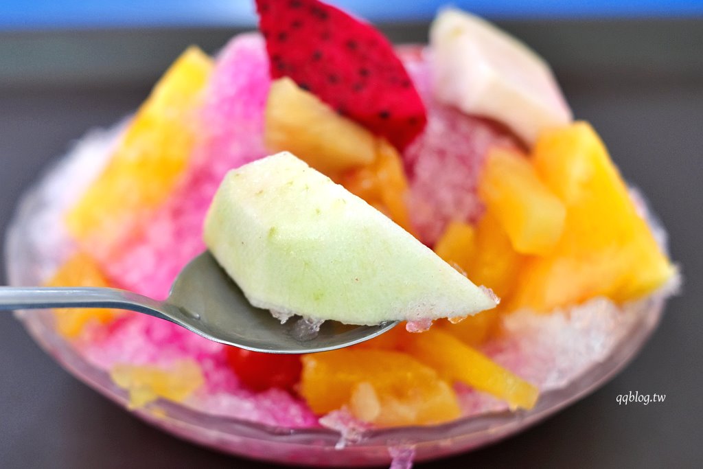 高雄鹽埕︱高雄阿婆仔冰．傳承至第四代近百年歷史的在地傳統冰店 @QQ的懶骨頭