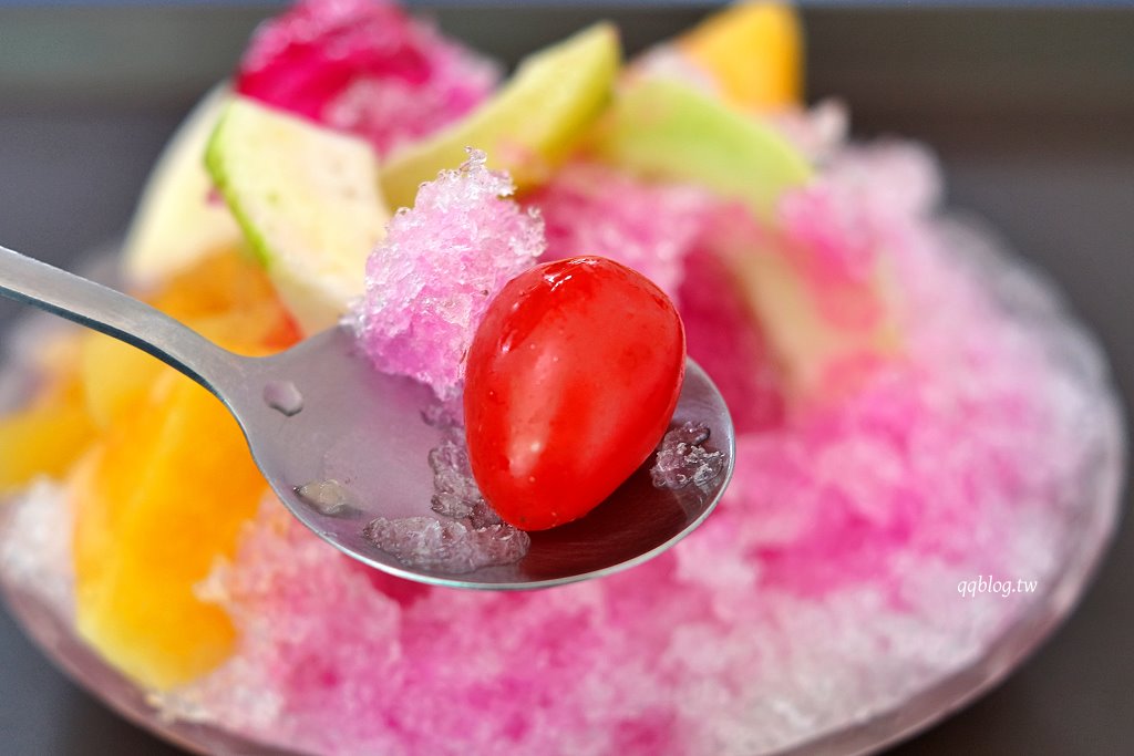 高雄鹽埕︱高雄阿婆仔冰．傳承至第四代近百年歷史的在地傳統冰店 @QQ的懶骨頭