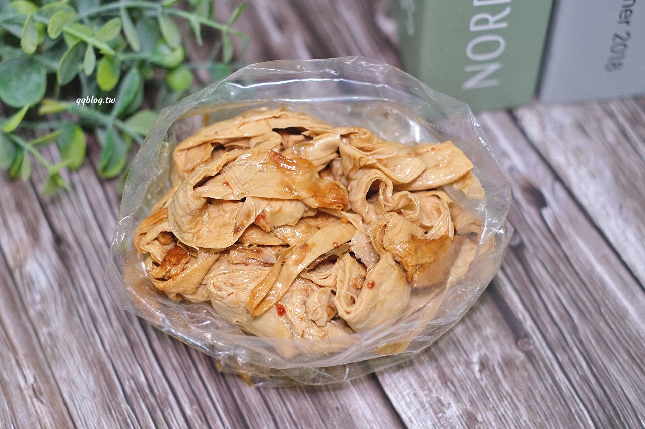 宜蘭大同︱茶之鄉休閒民宿，太平山下專業茶園的好吃滷味、草仔粿 @QQ的懶骨頭