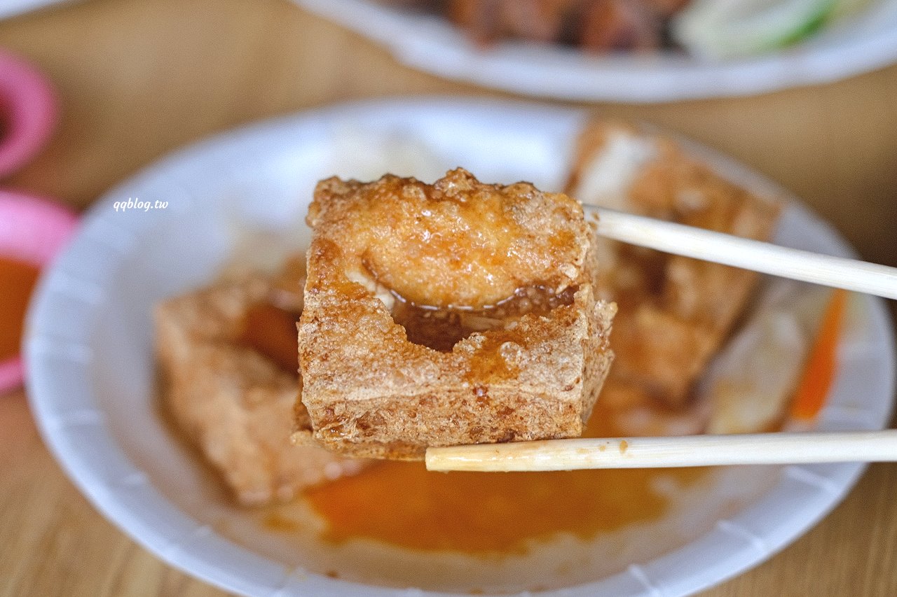 台中神岡︱風飛沙小吃店．在地人極推的小吃店，臭豆腐、滷味、炸肉通通來一份，填飽肚子的好選擇 @QQ的懶骨頭