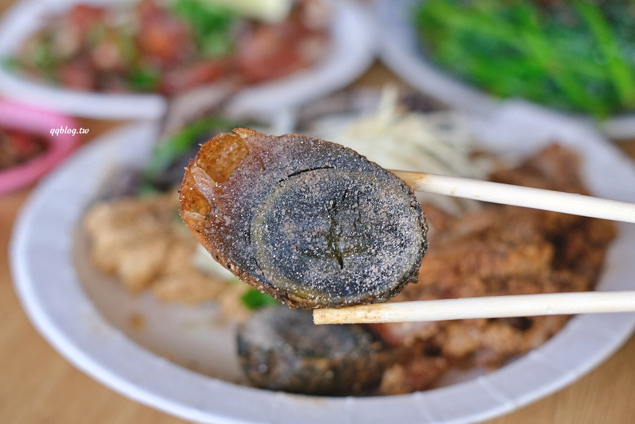 台中神岡︱風飛沙小吃店．在地人極推的小吃店，臭豆腐、滷味、炸肉通通來一份，填飽肚子的好選擇 @QQ的懶骨頭