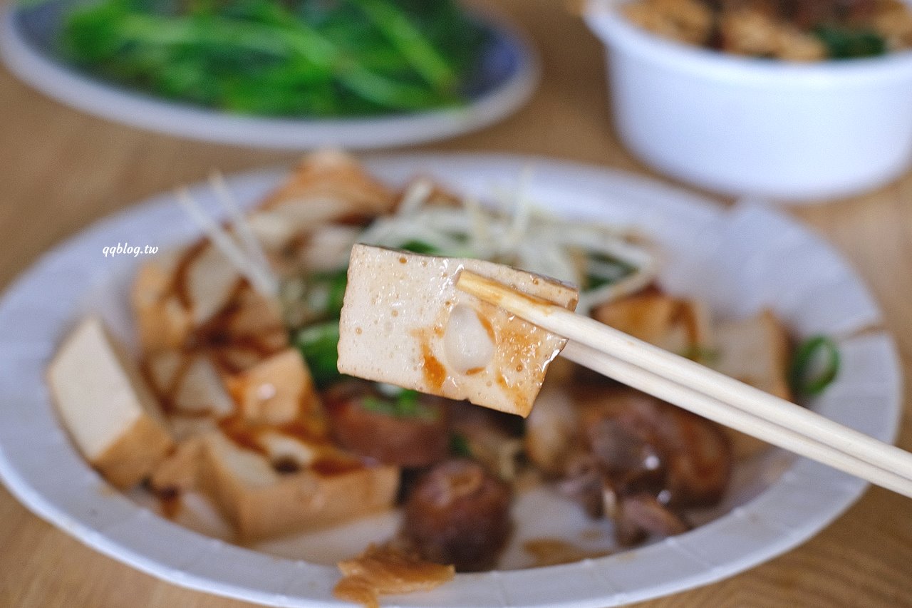 台中神岡︱風飛沙小吃店．在地人極推的小吃店，臭豆腐、滷味、炸肉通通來一份，填飽肚子的好選擇 @QQ的懶骨頭