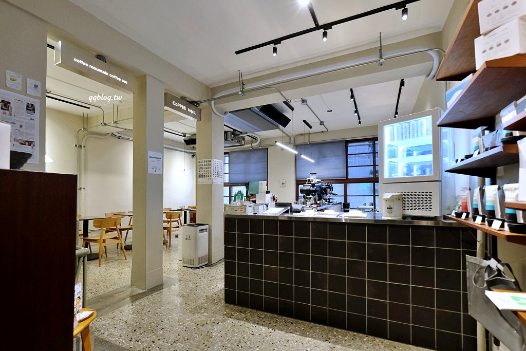 台中西區︱著手咖啡 Coffee Intro 2.0.審計新村周邊自家烘焙咖啡豆,環境簡單舒適(已歇業) @QQ的懶骨頭 台中西區︱著手咖啡 Coffee Intro 2.0.審計新村周邊自家烘焙咖啡豆,環境簡單舒適(已歇業) @QQ的懶骨頭