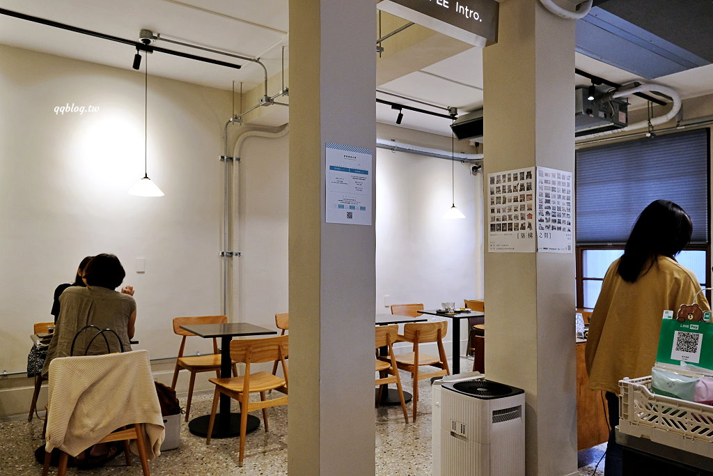 台中西區︱著手咖啡 Coffee Intro 2.0.審計新村周邊自家烘焙咖啡豆,環境簡單舒適(已歇業) @QQ的懶骨頭 台中西區︱著手咖啡 Coffee Intro 2.0.審計新村周邊自家烘焙咖啡豆,環境簡單舒適(已歇業) @QQ的懶骨頭