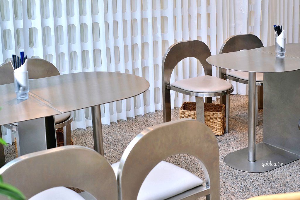 台中西屯︱蒔.瀞 CHER AQUA．台中歌劇院裡的唯美台菜餐廳，經典台菜創新演譯，茶食、下午茶也值得一試 @QQ的懶骨頭