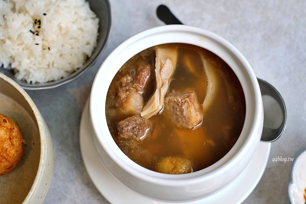 台中西屯︱蒔.瀞 CHER AQUA．台中歌劇院裡的唯美台菜餐廳，經典台菜創新演譯，茶食、下午茶也值得一試 @QQ的懶骨頭