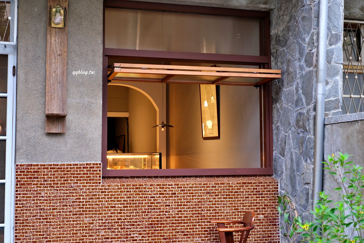 台中西區︱LENKA 蘭卡III．鬧中取靜的老宅咖啡，咖啡、甜點都很有水準 @QQ的懶骨頭
