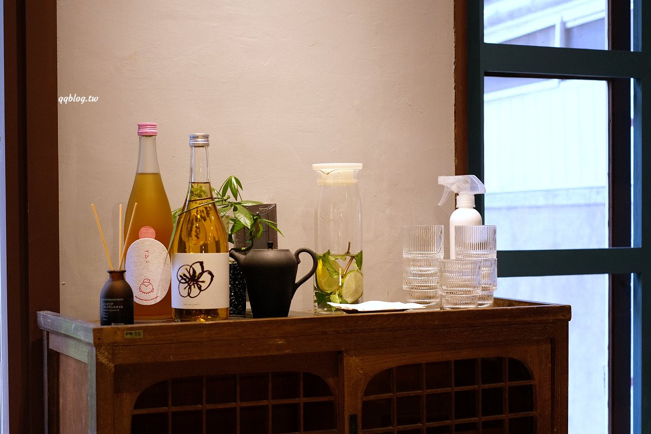 台中西區︱LENKA 蘭卡III．鬧中取靜的老宅咖啡，咖啡、甜點都很有水準 @QQ的懶骨頭