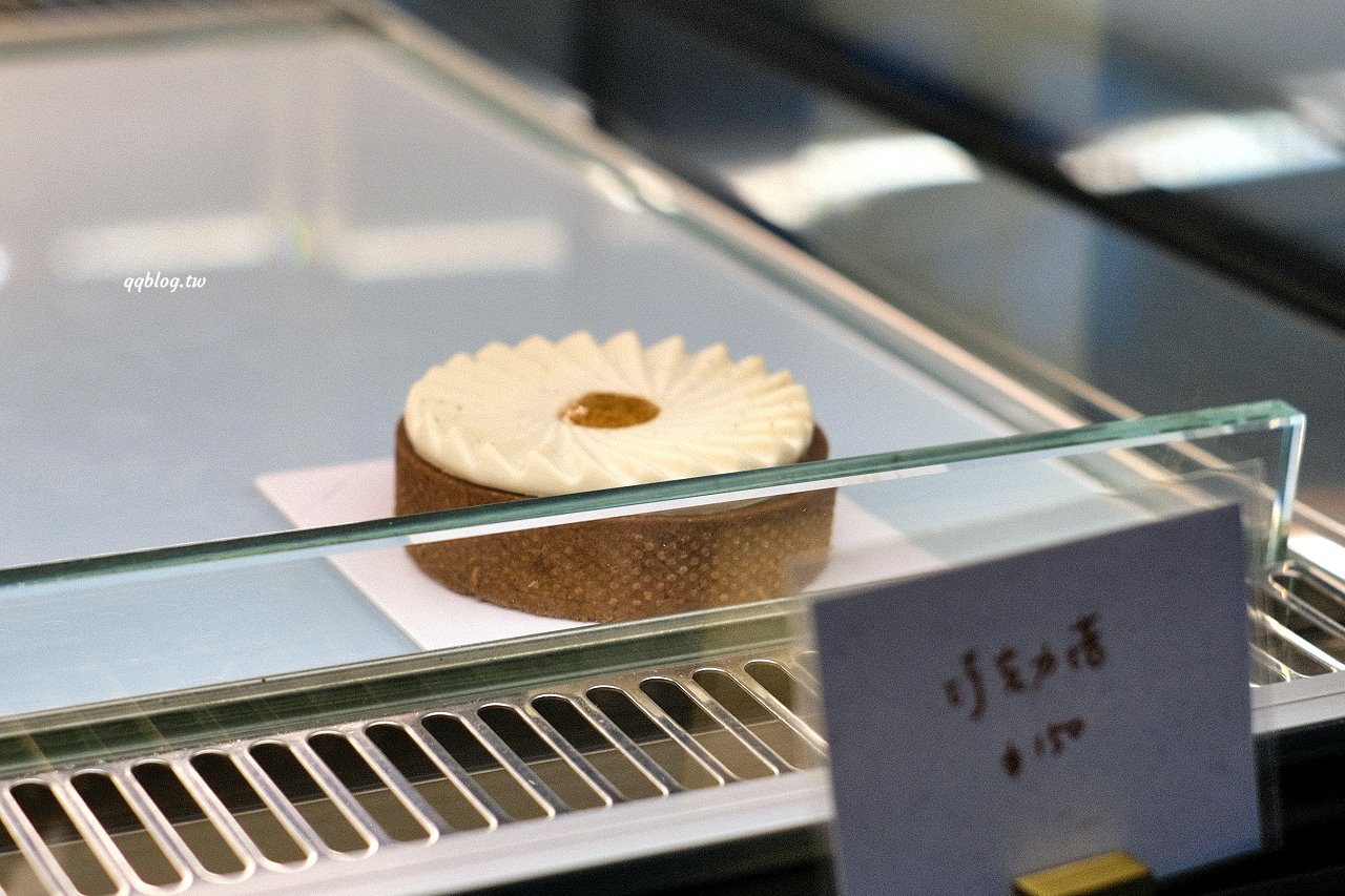 台中西區︱LENKA 蘭卡III．鬧中取靜的老宅咖啡，咖啡、甜點都很有水準 @QQ的懶骨頭