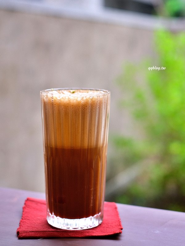 台中西區︱LENKA 蘭卡III．鬧中取靜的老宅咖啡，咖啡、甜點都很有水準 @QQ的懶骨頭