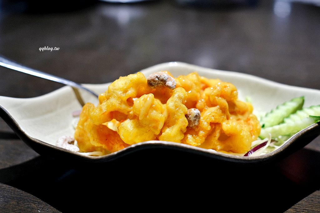 台中西屯︱蘭那泰式料理．台中老字號泰式料理，有著氣派又自帶庭院的獨棟泰式蘭納建築 @QQ的懶骨頭