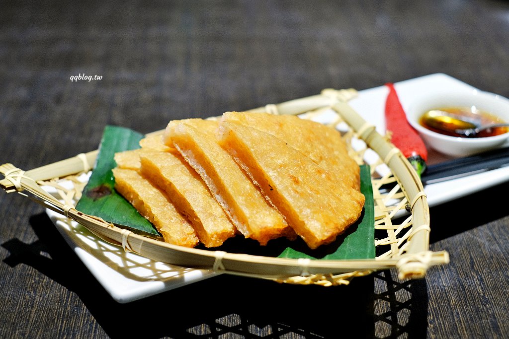 台中西屯︱蘭那泰式料理．台中老字號泰式料理，有著氣派又自帶庭院的獨棟泰式蘭納建築 @QQ的懶骨頭