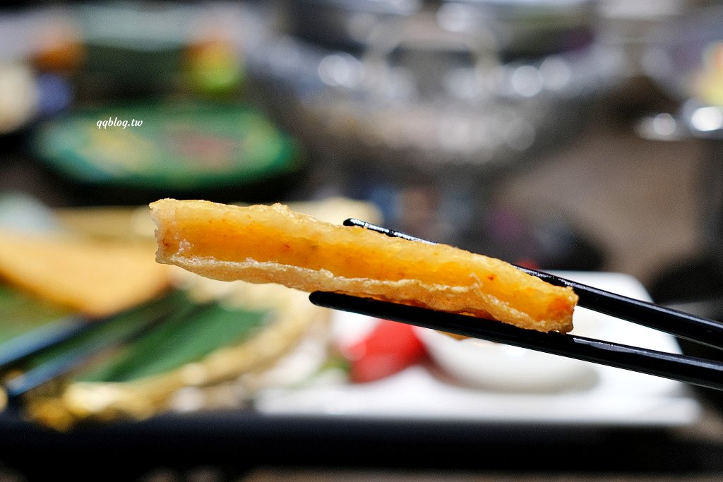 台中西屯︱蘭那泰式料理．台中老字號泰式料理，有著氣派又自帶庭院的獨棟泰式蘭納建築 @QQ的懶骨頭