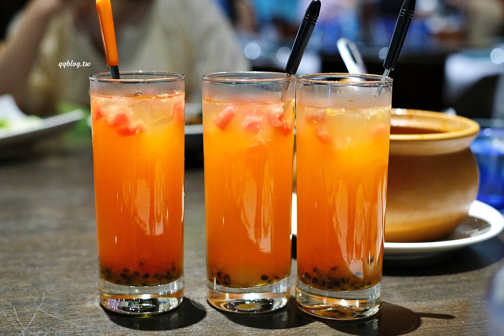 台中西屯︱蘭那泰式料理．台中老字號泰式料理，有著氣派又自帶庭院的獨棟泰式蘭納建築 @QQ的懶骨頭