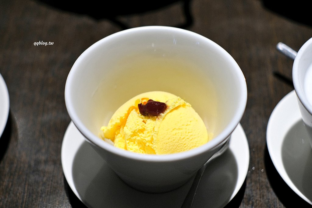 台中西屯︱蘭那泰式料理．台中老字號泰式料理，有著氣派又自帶庭院的獨棟泰式蘭納建築 @QQ的懶骨頭